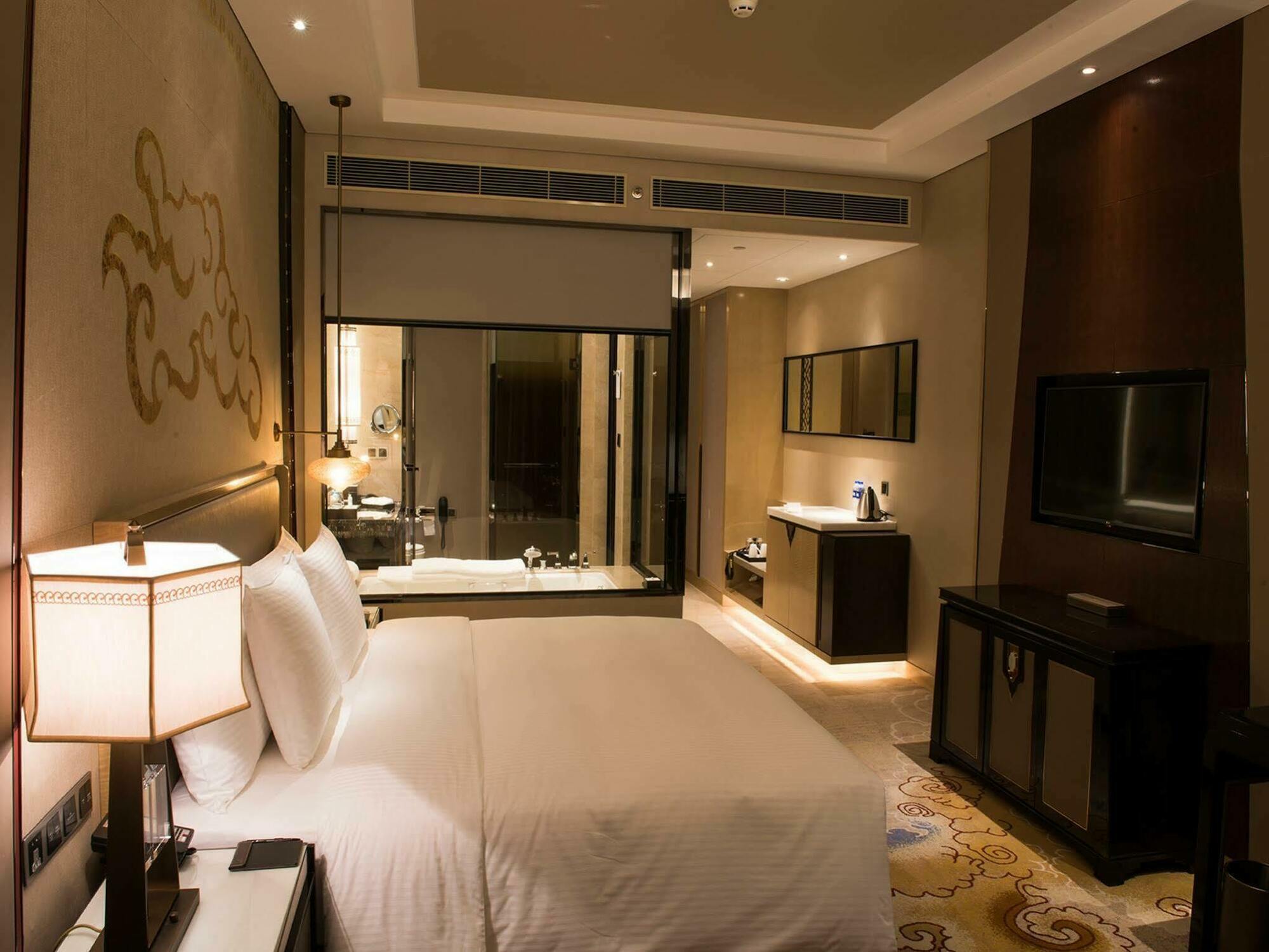 Wanda Vista Xining Hotel Bagian luar foto